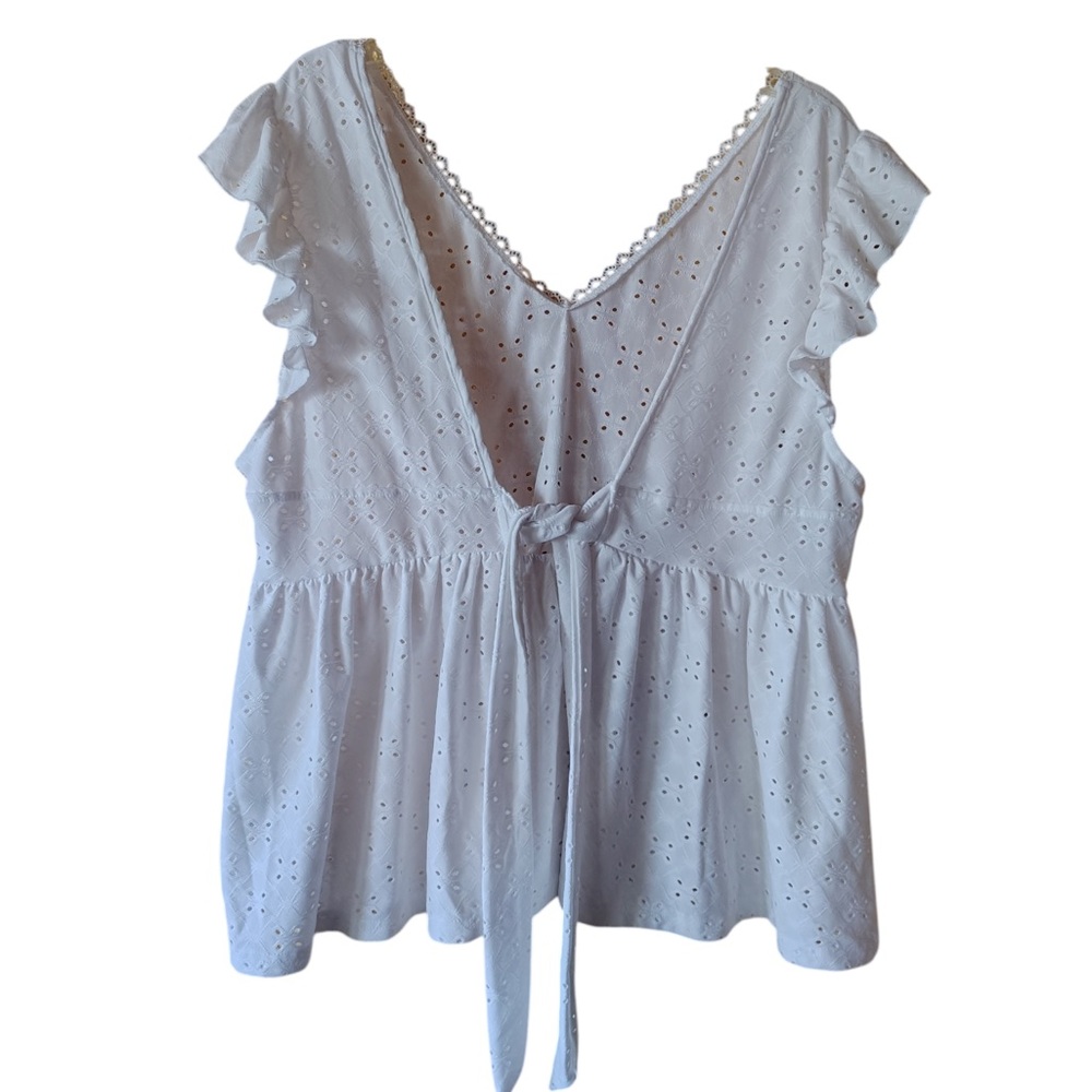 SHEIN White Eyelet Ruffle Sleeve Top